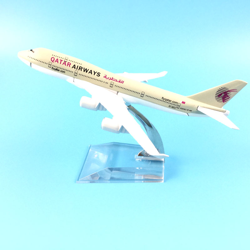 QATAR Airways Boeing 747 B747  - огляд і ціна Kids Toys Qatar