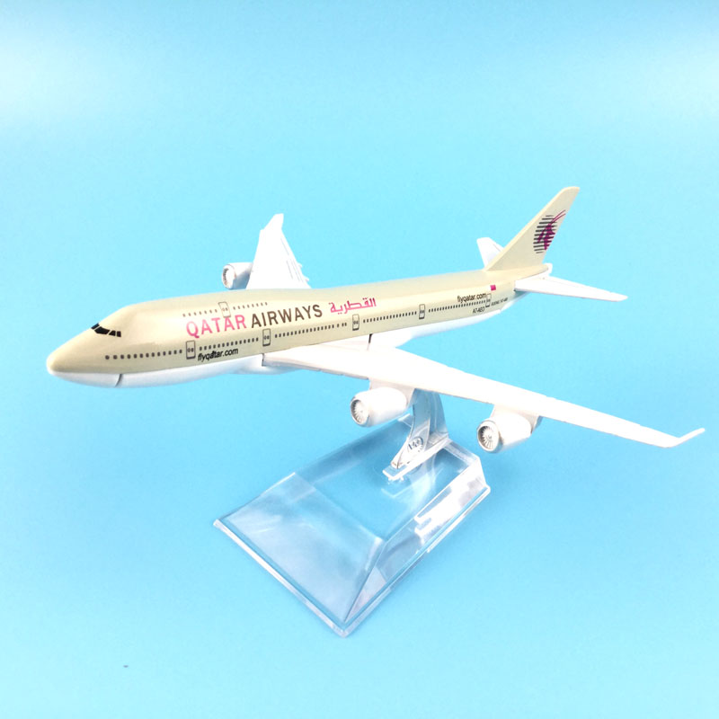 QATAR Airways Boeing 747 B747  - огляд і ціна Kids Toys Qatar